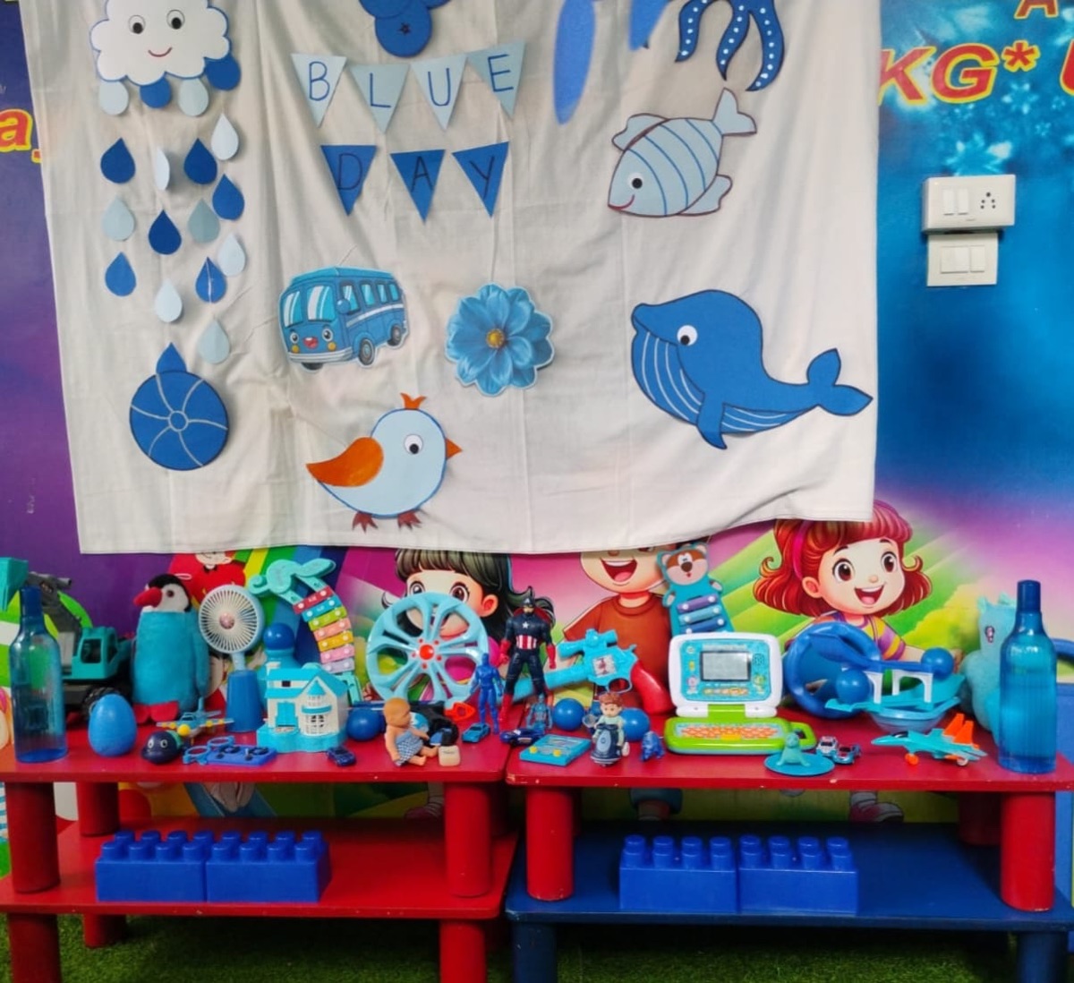 Blue day decorations